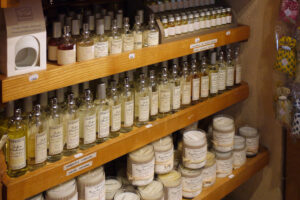様々なハーブの薫りに包まれる「レルビエ・アン・プロヴァンス（L’herbier en Provence）」