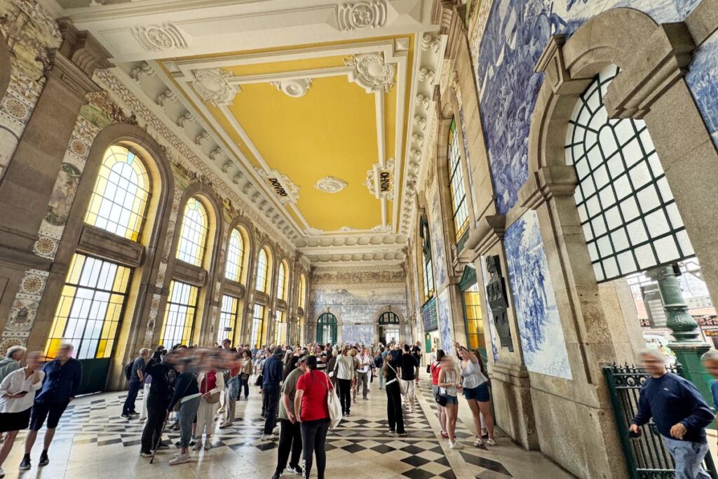 サン・ベント駅（Estação de São Bento）