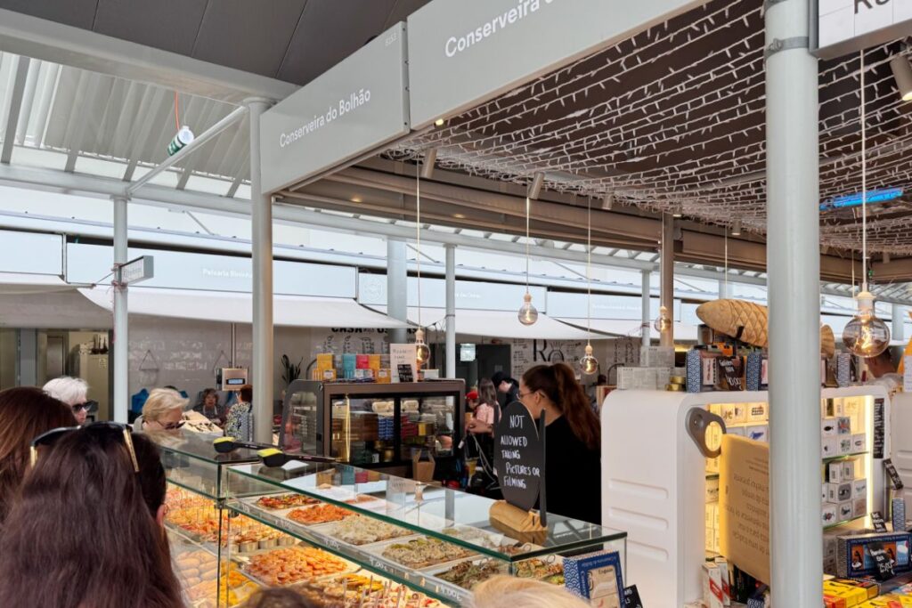 ポルトのお土産にもぴったり！ボリャン市場の絶品缶詰専門店「コンセルヴェイラ・ド・ボリャン（Conserveira do Bolhão）」