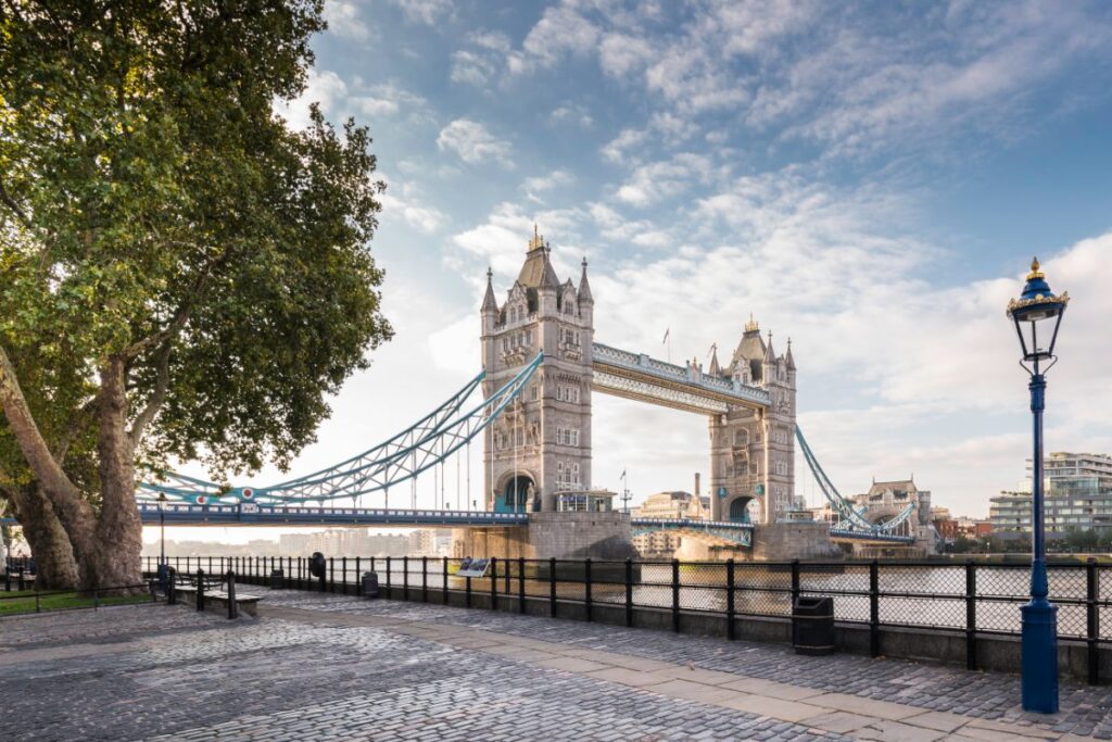 迫力満点！ロンドン「タワーブリッジ（Tower Bridge）」開閉時間・スケジュールは？見どころ・予約方法も